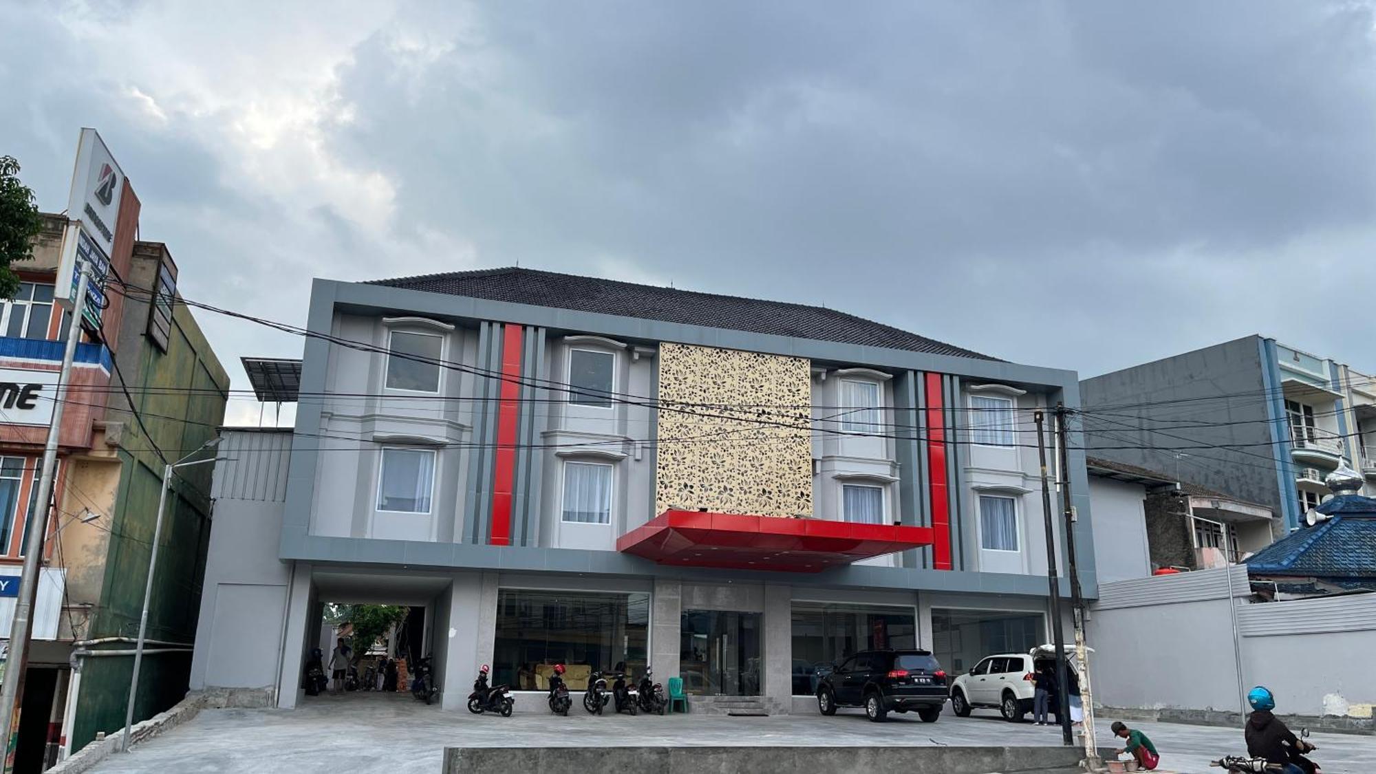 Reddoorz Premium At Jalan Diponegoro Lampung Hotell Bandar Lampung Exteriör bild