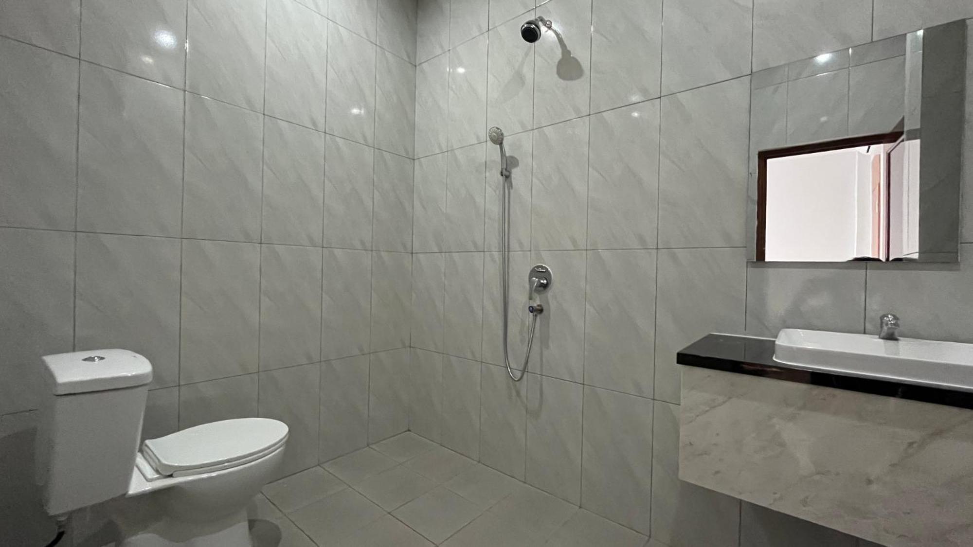 Reddoorz Premium At Jalan Diponegoro Lampung Hotell Bandar Lampung Exteriör bild