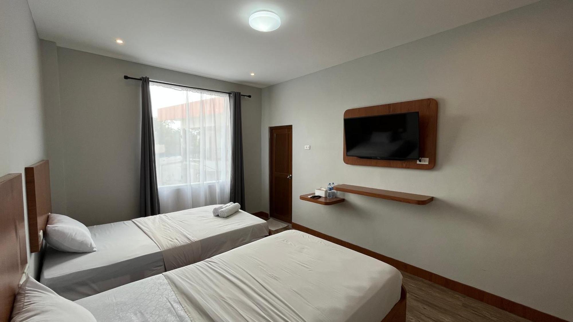 Reddoorz Premium At Jalan Diponegoro Lampung Hotell Bandar Lampung Exteriör bild