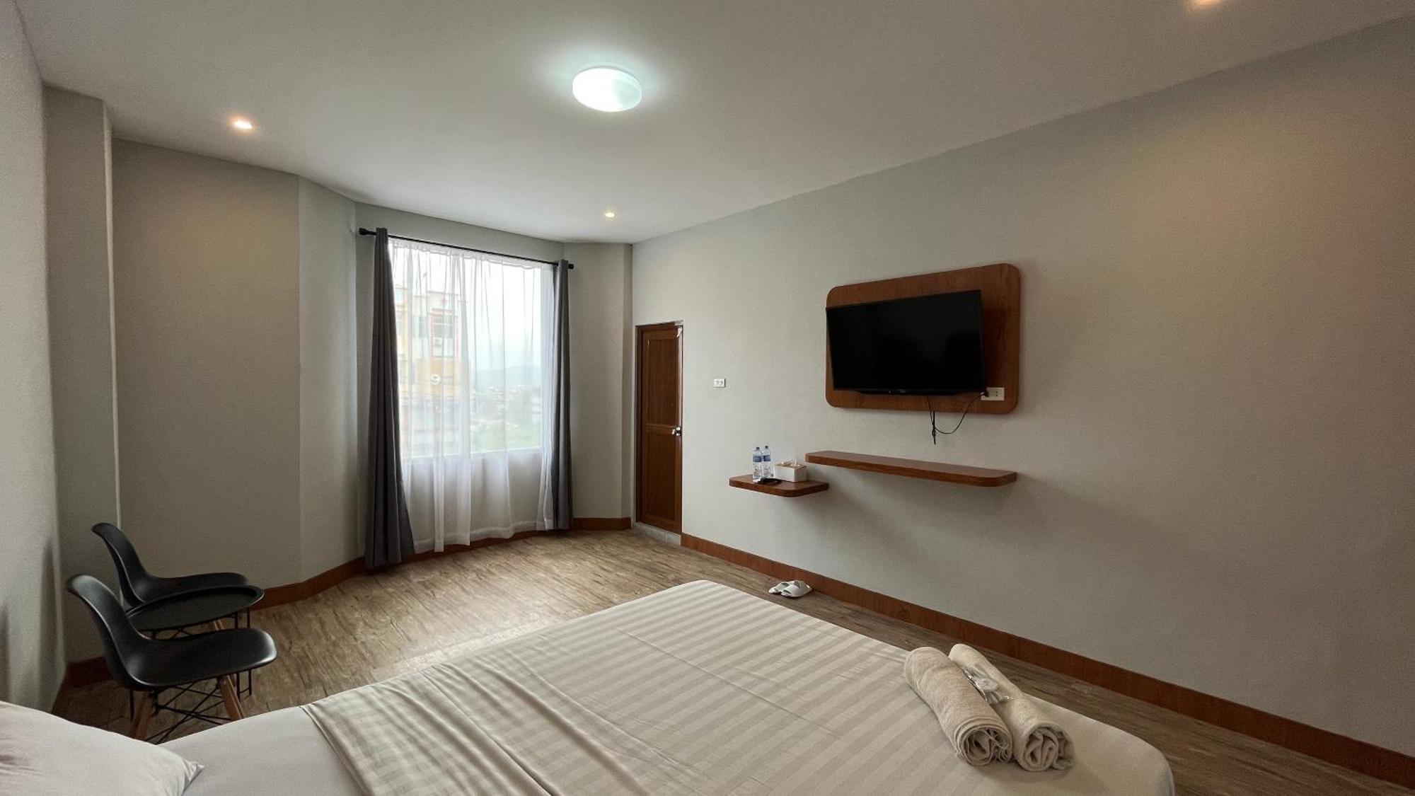 Reddoorz Premium At Jalan Diponegoro Lampung Hotell Bandar Lampung Exteriör bild