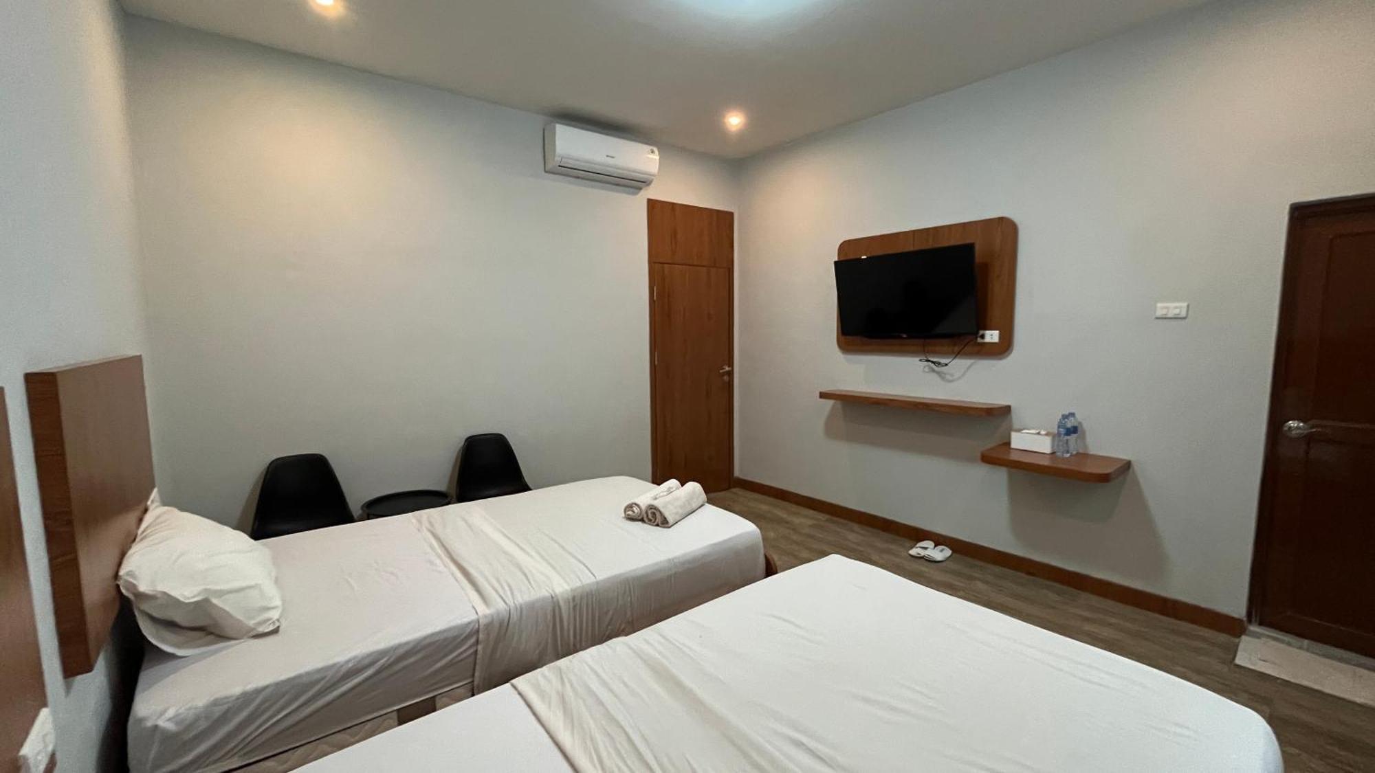 Reddoorz Premium At Jalan Diponegoro Lampung Hotell Bandar Lampung Exteriör bild