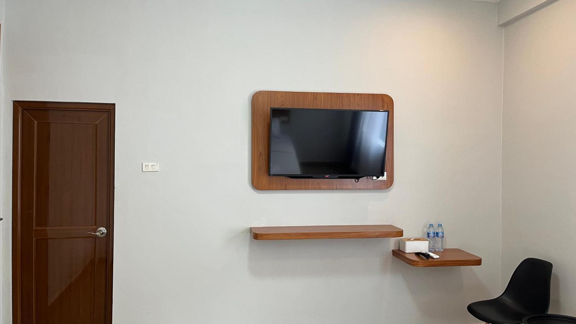 Reddoorz Premium At Jalan Diponegoro Lampung Hotell Bandar Lampung Exteriör bild